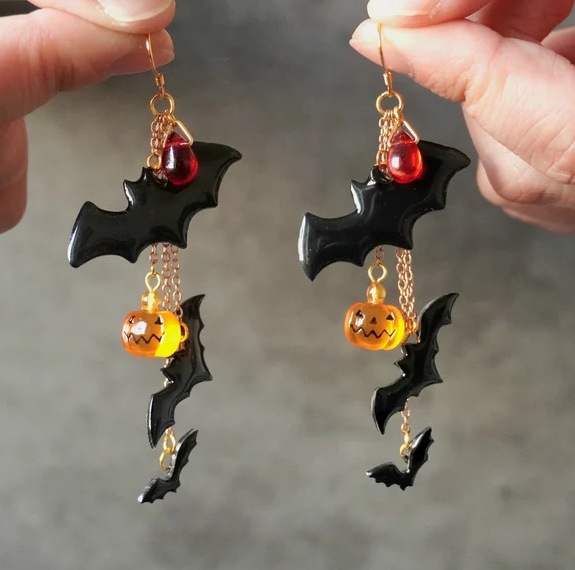 🎃Handmade Halloween signature earrings👻