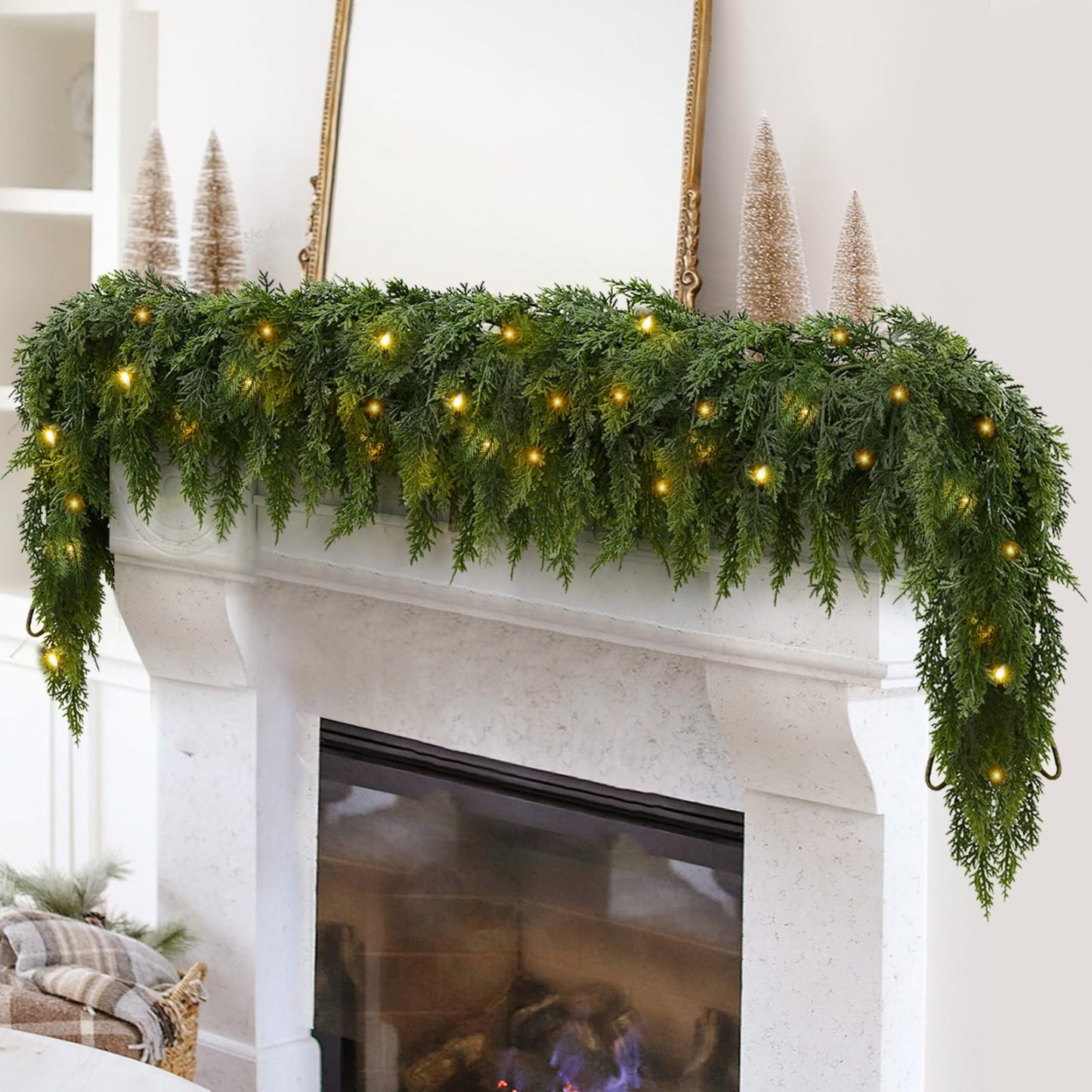 🏆2025 HOT SALE💥 Pre-lit Christmas Cedar Garland