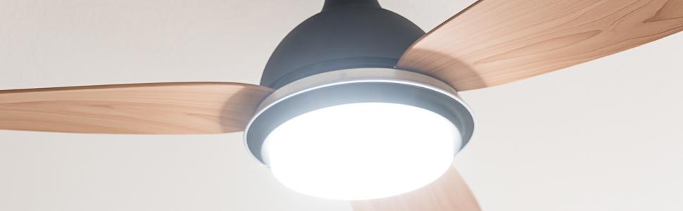 Bayu energibesparende loftsventilator med dæmpbar LED-lys