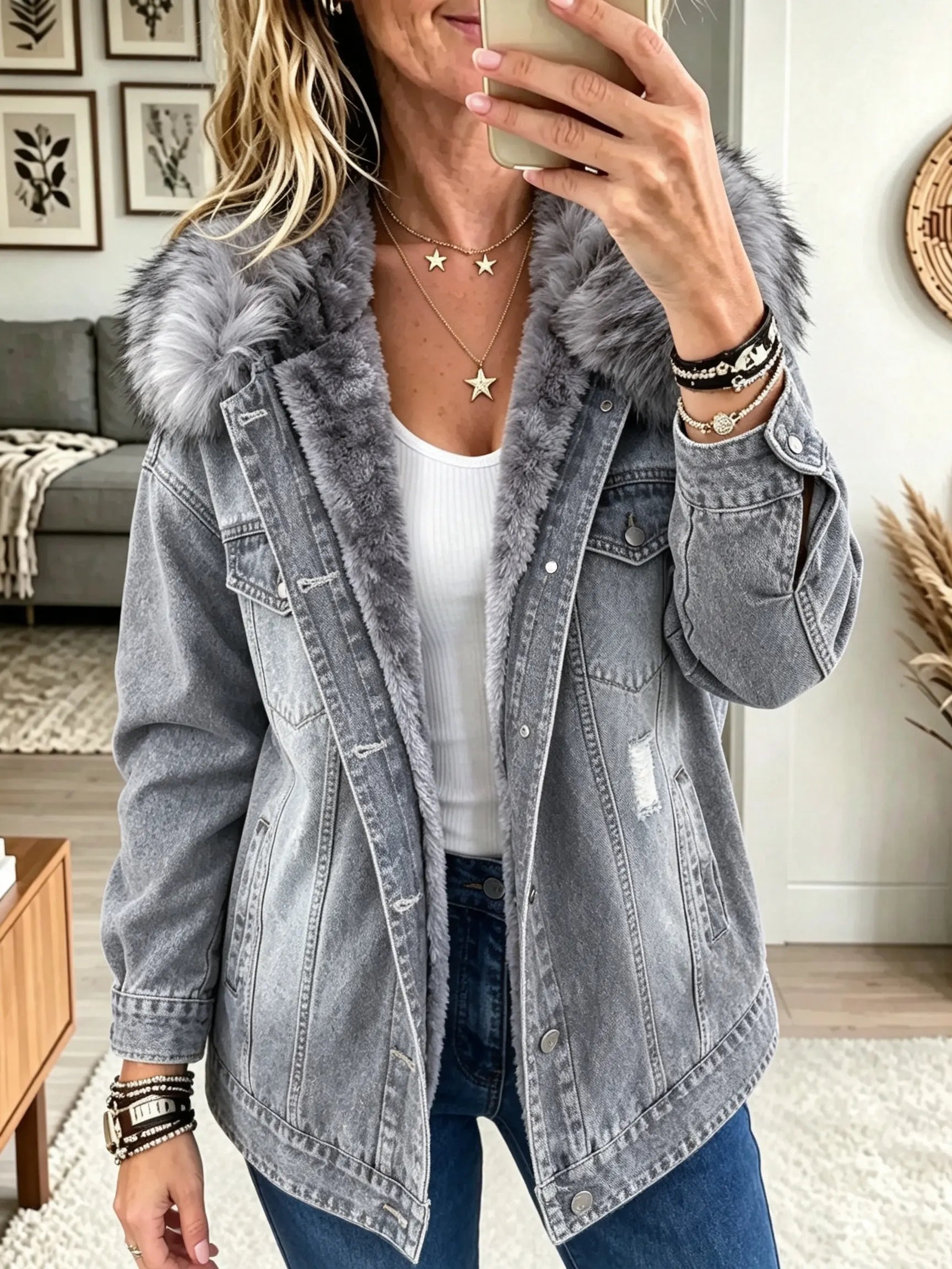 🔥LAST DAY 50% OFF🔥Women's Faux Fur Collar Fleece-Lined Denim Jacket