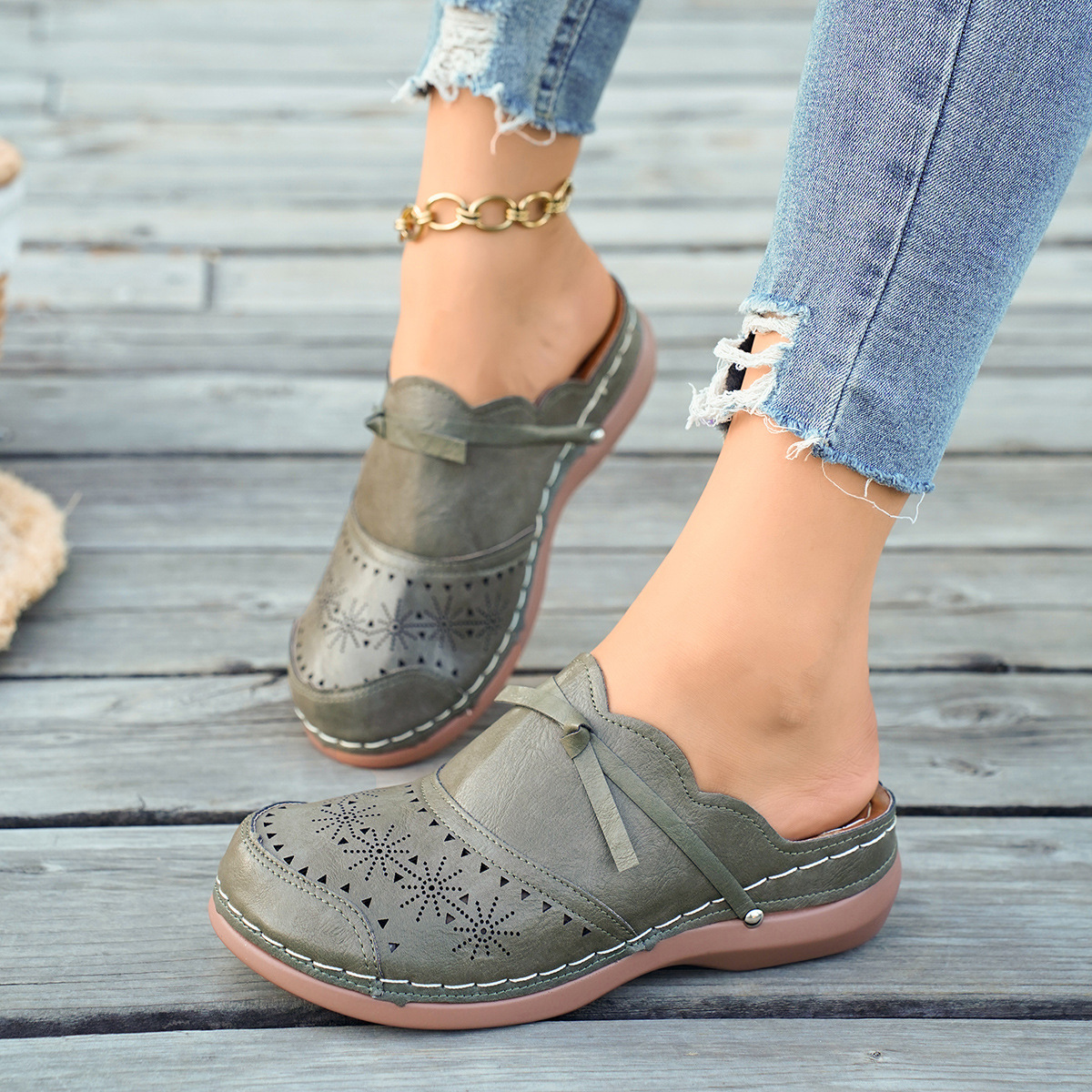 🔥Last Day Promotion 50% OFF - Women's Bowknot Sandals – Comfy Cut-Out Design for Everyday Wear