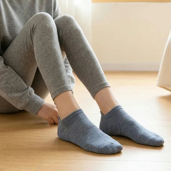 Women’s Breathable Low-Cut Cotton Ankle Socks with Smile