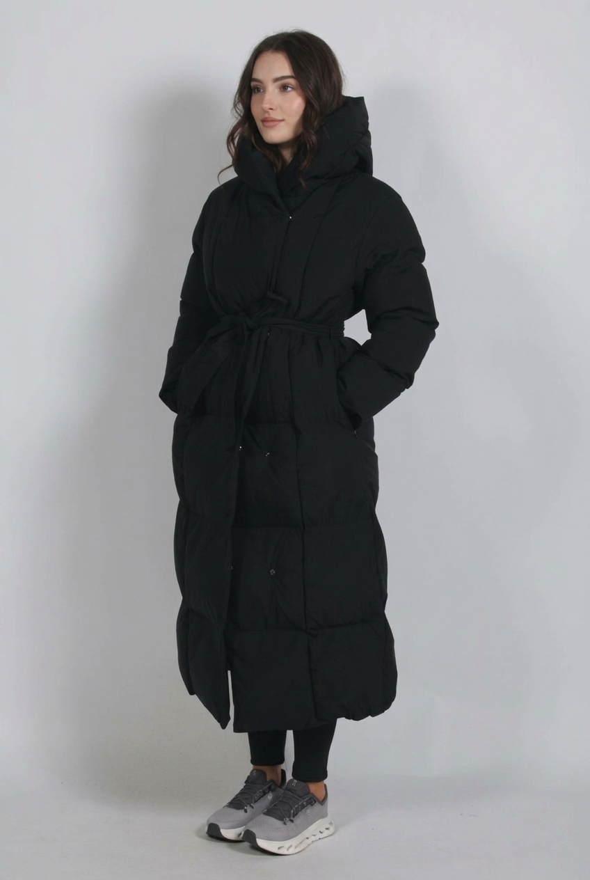 Long down coat with a fluffy, voluminous design