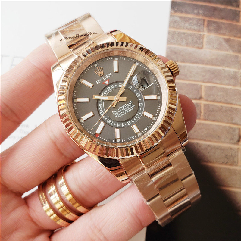 Replica Rolex Sky-Dweller Gold | RLX 180 - View 3
