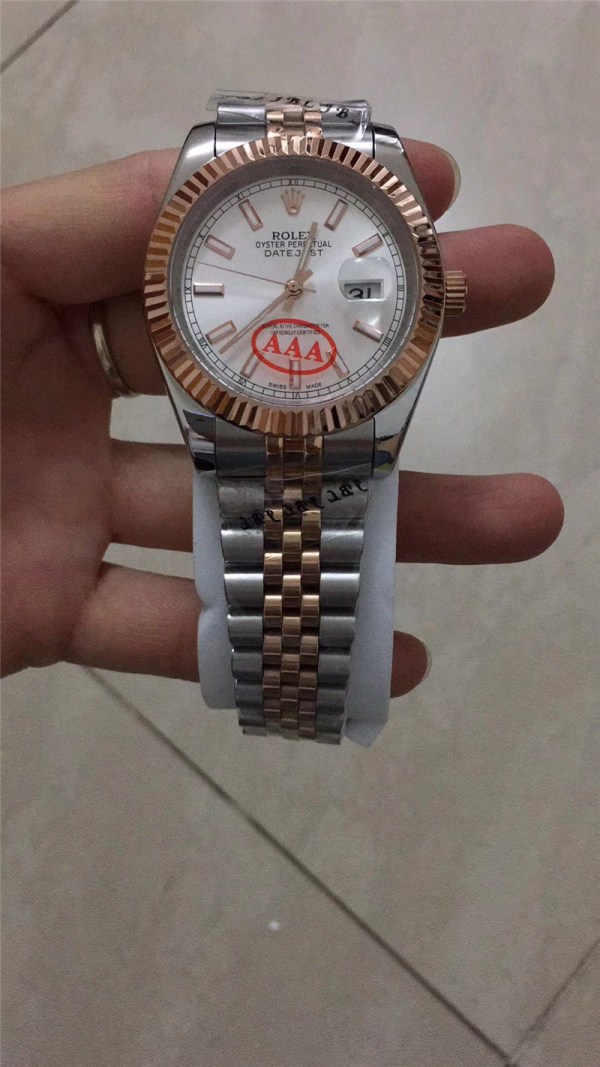 Replica Rolex Oyster Perpetual Date 115234-34 MM - View 4