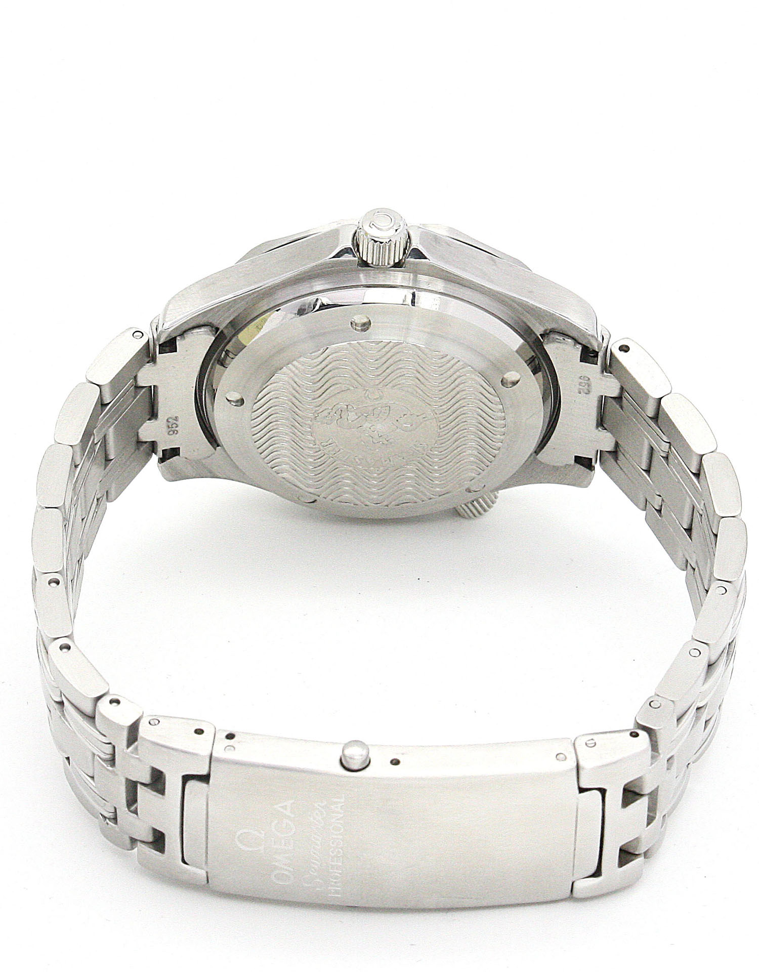Omega Replica Seamaster 300m 212.30.44.50.03.001-44 MM - View 2