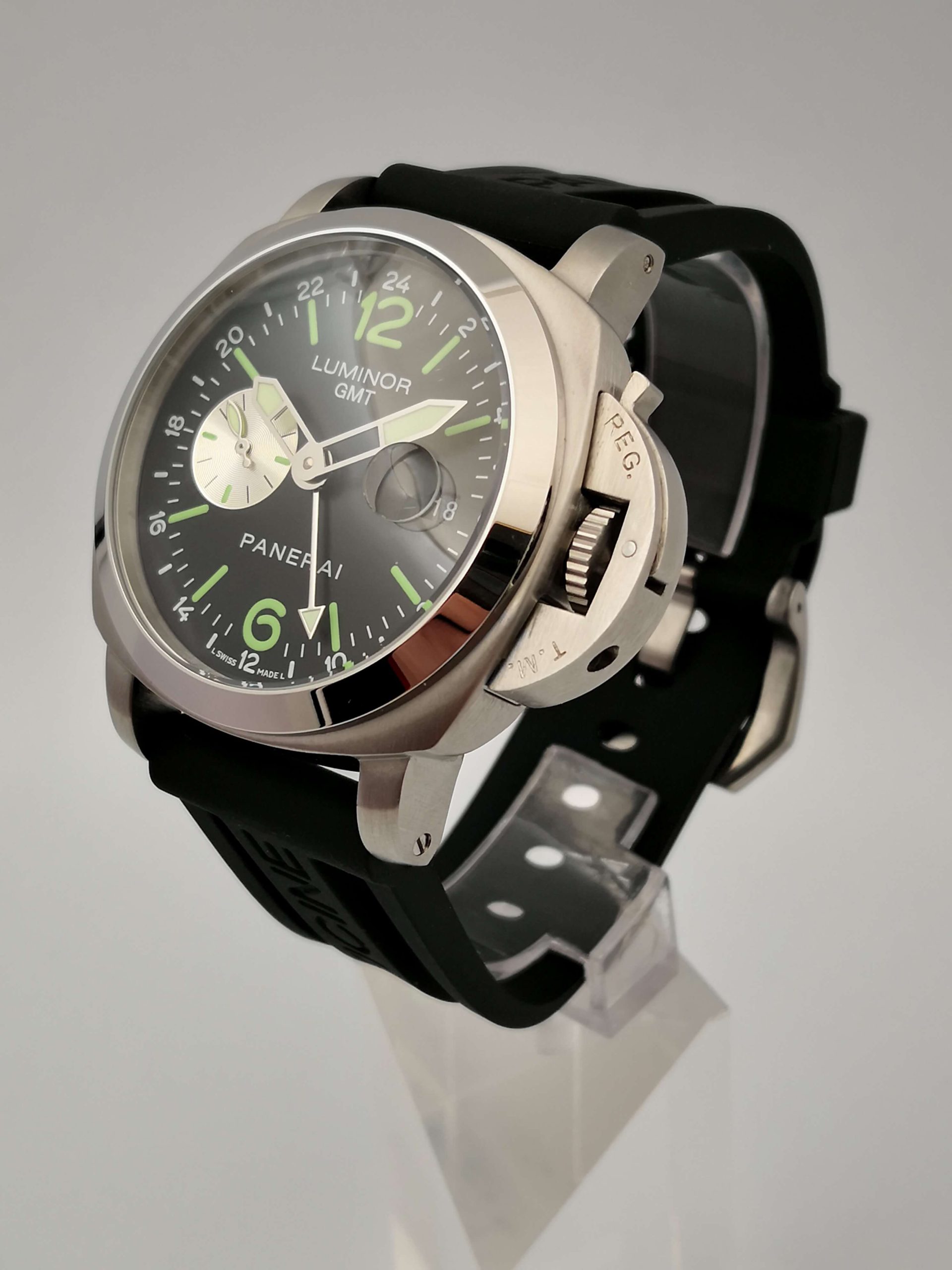 Panerai Replica Luminor GMT PAM00088-44 MM - View 2