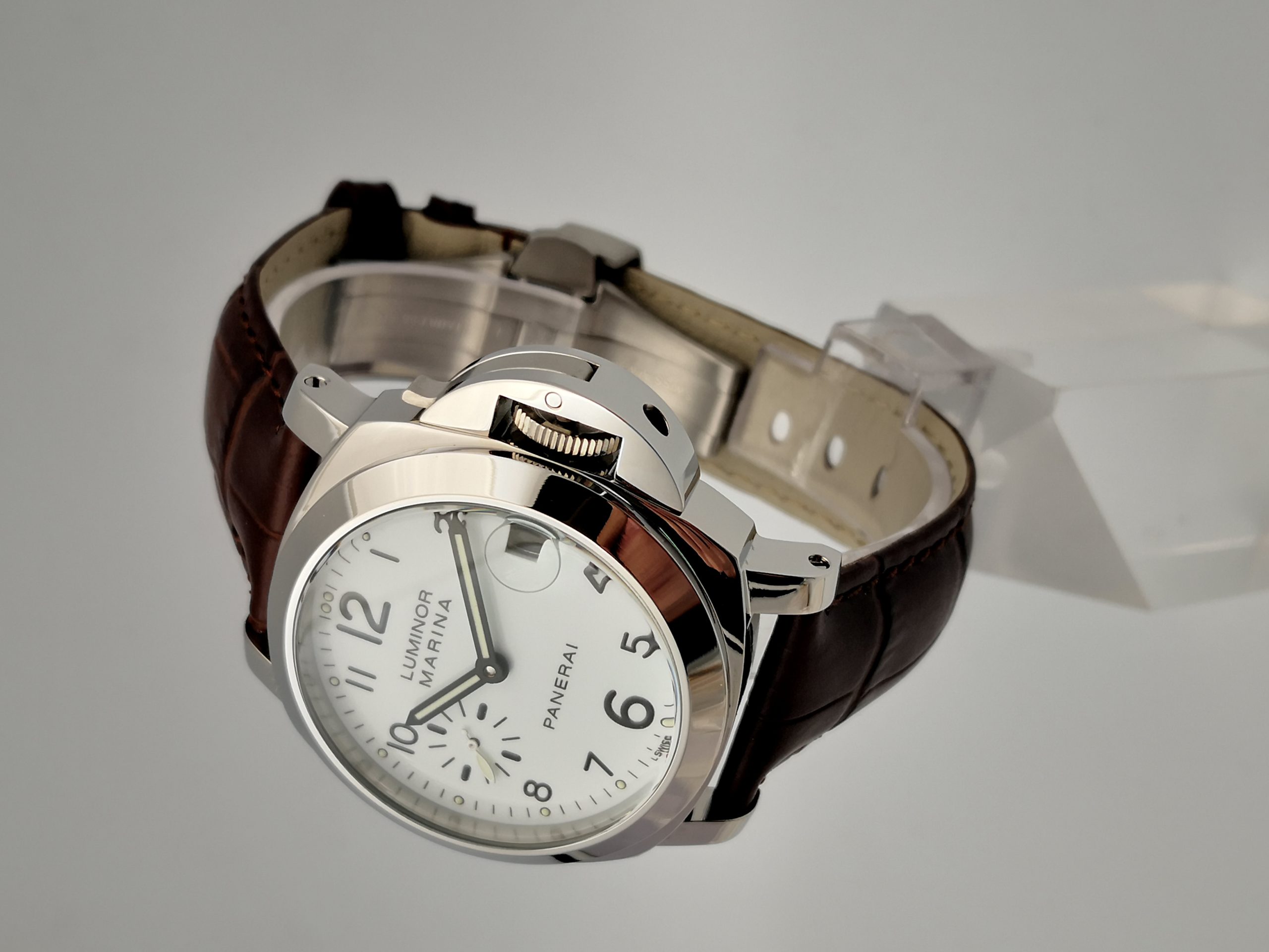 Panerai Replica Luminor Marina PAM00049-40 MM - View 2