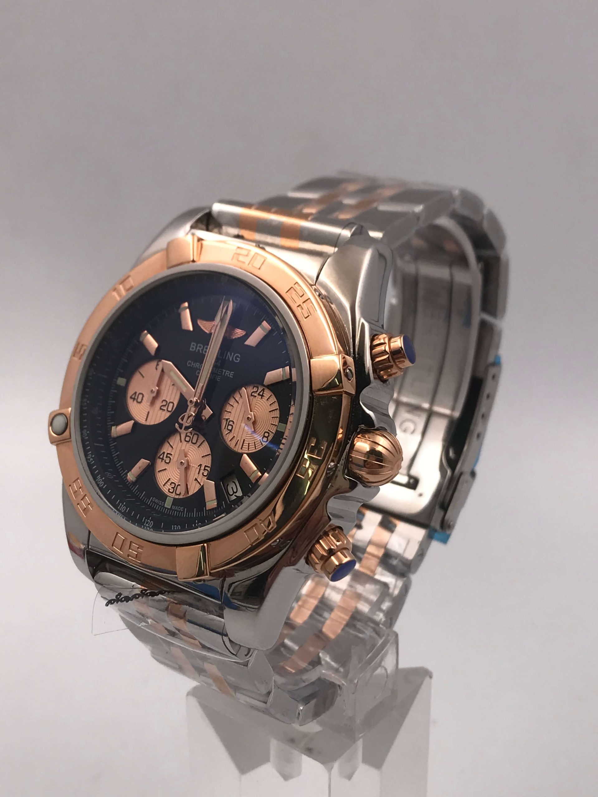 Breitling Replica Chronomat 44 CB0110-43.5 MM - View 2