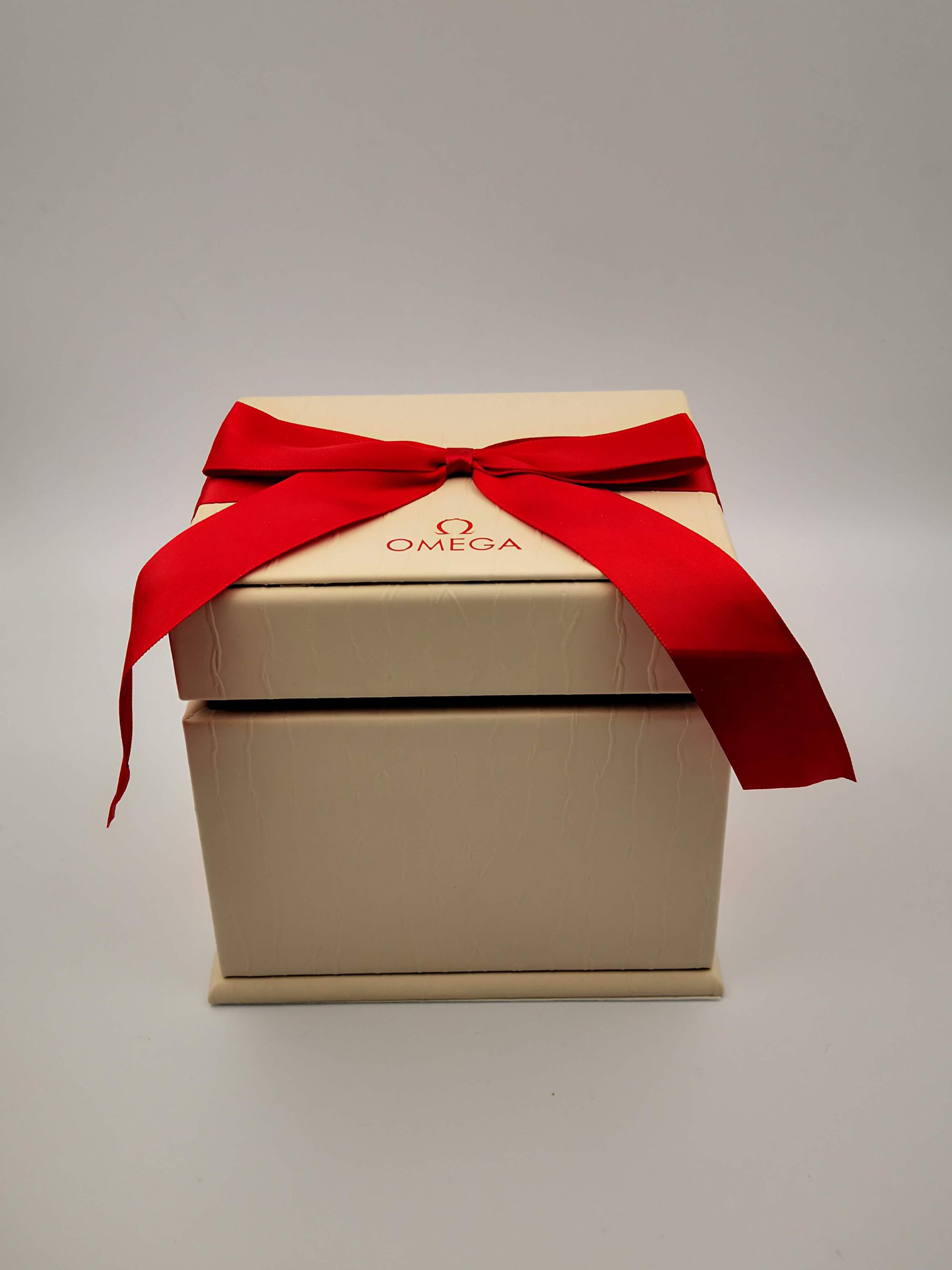 advanced Omega watch box - View 1
