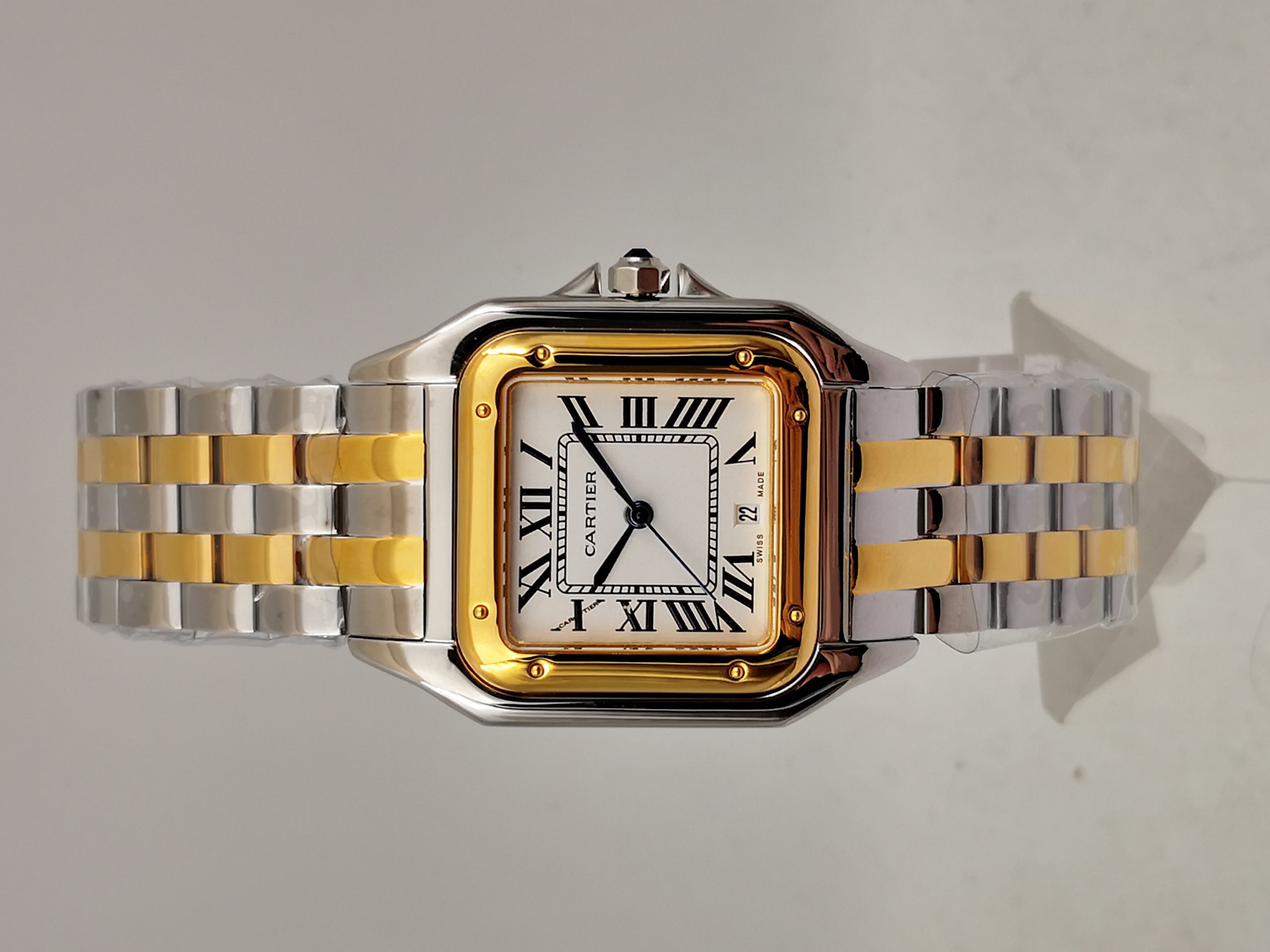 Cartier Replica Panthere 83083444-33 MM - View 1
