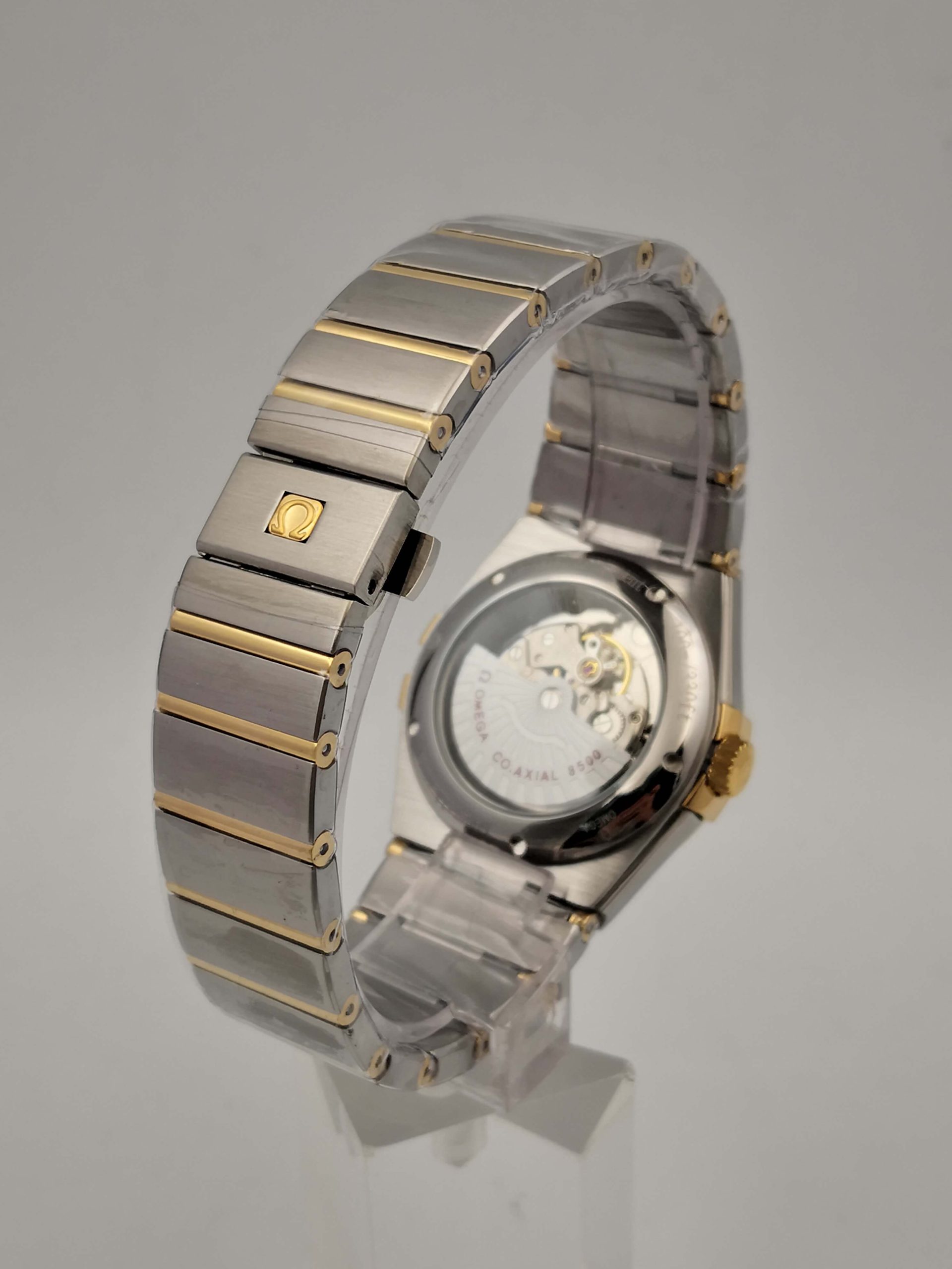 Omega Replica Constellation 123.20.38.21.02.005-38 MM - View 3
