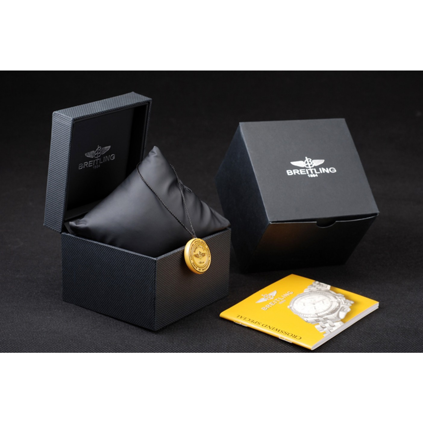advanced Breitling watch box - View 3