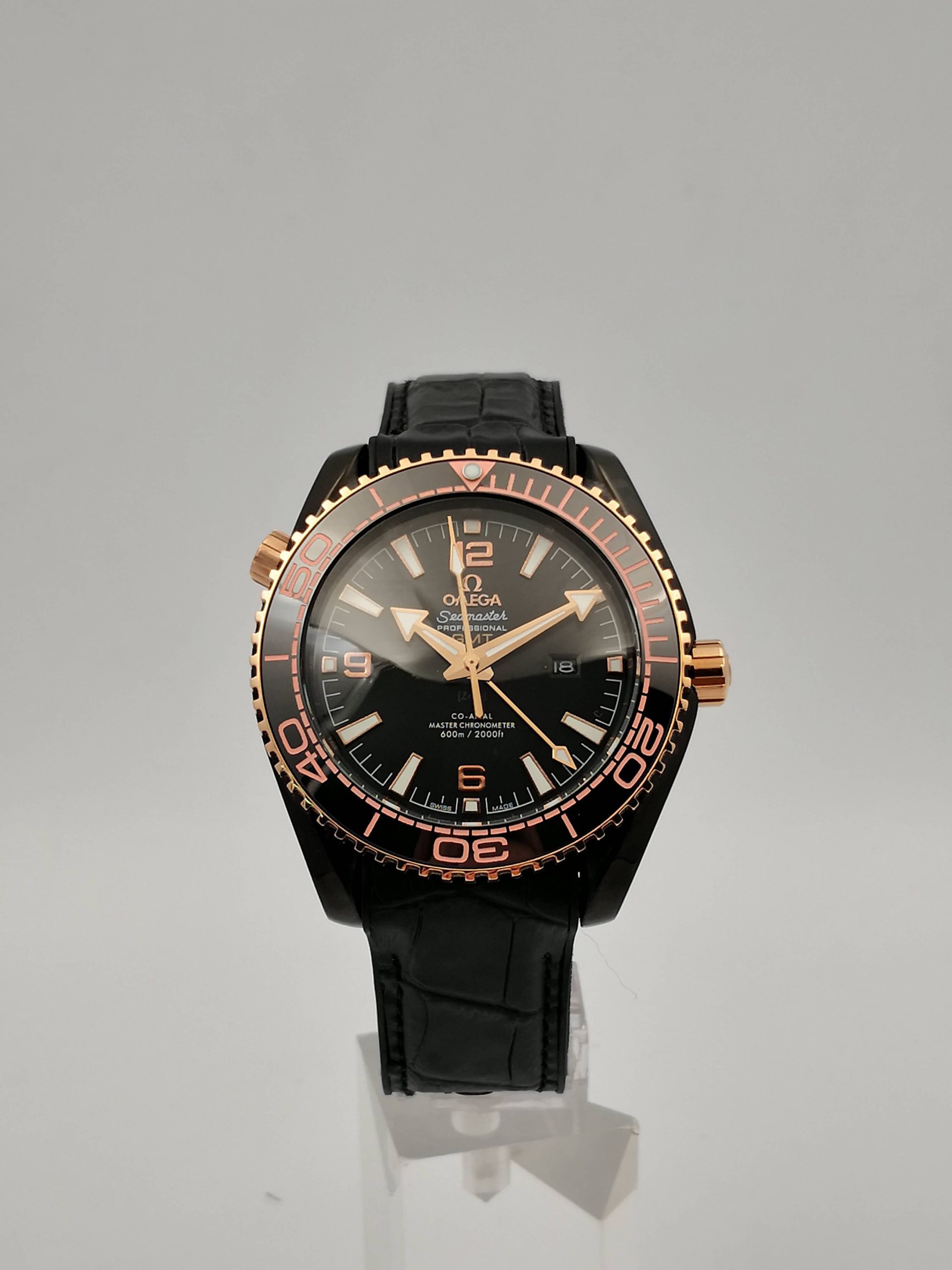 Omega Seamaster Planet Ocean GMT -44.5MM - View 1