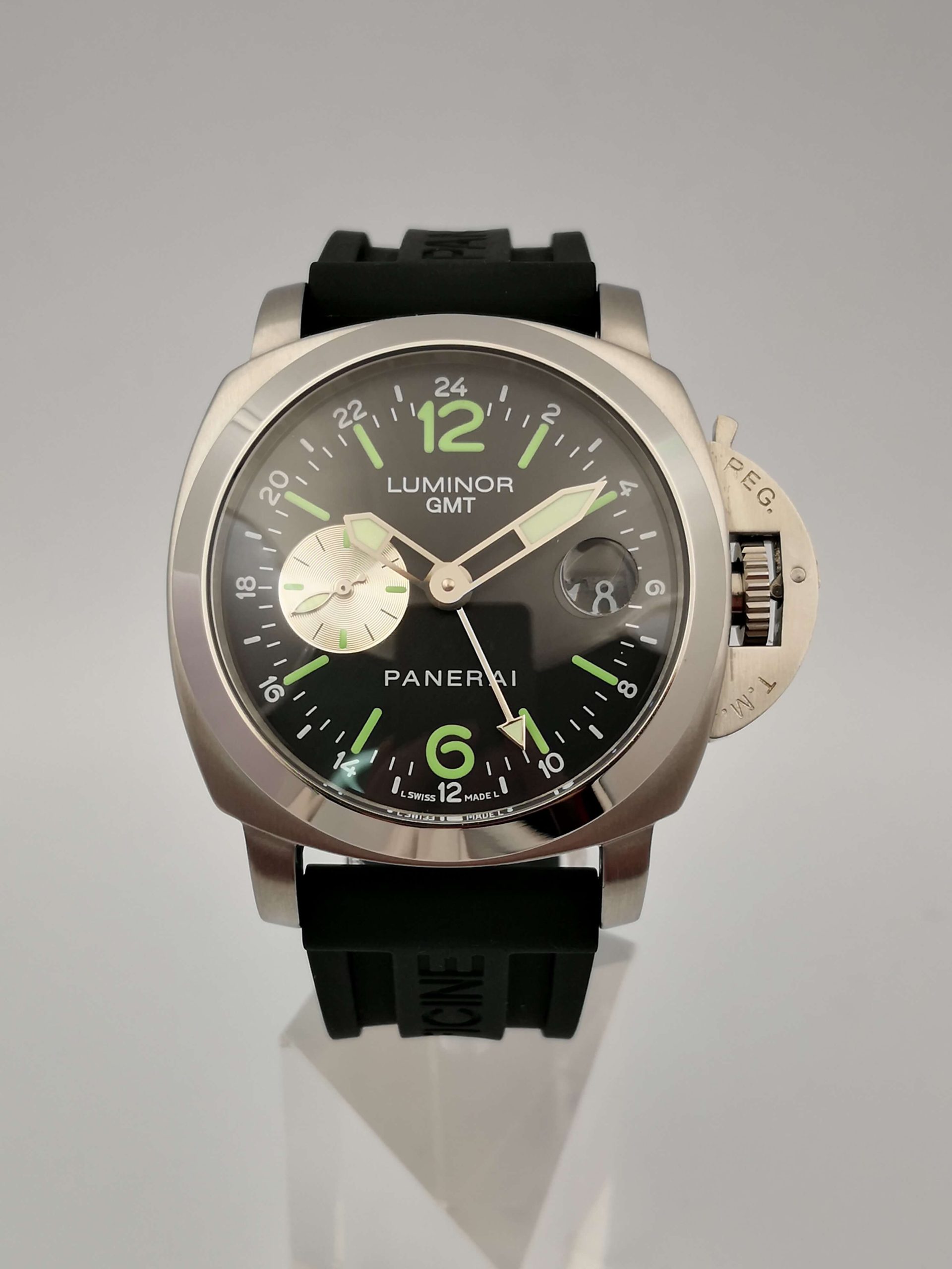 Panerai Replica Luminor GMT PAM00088-44 MM - View 1
