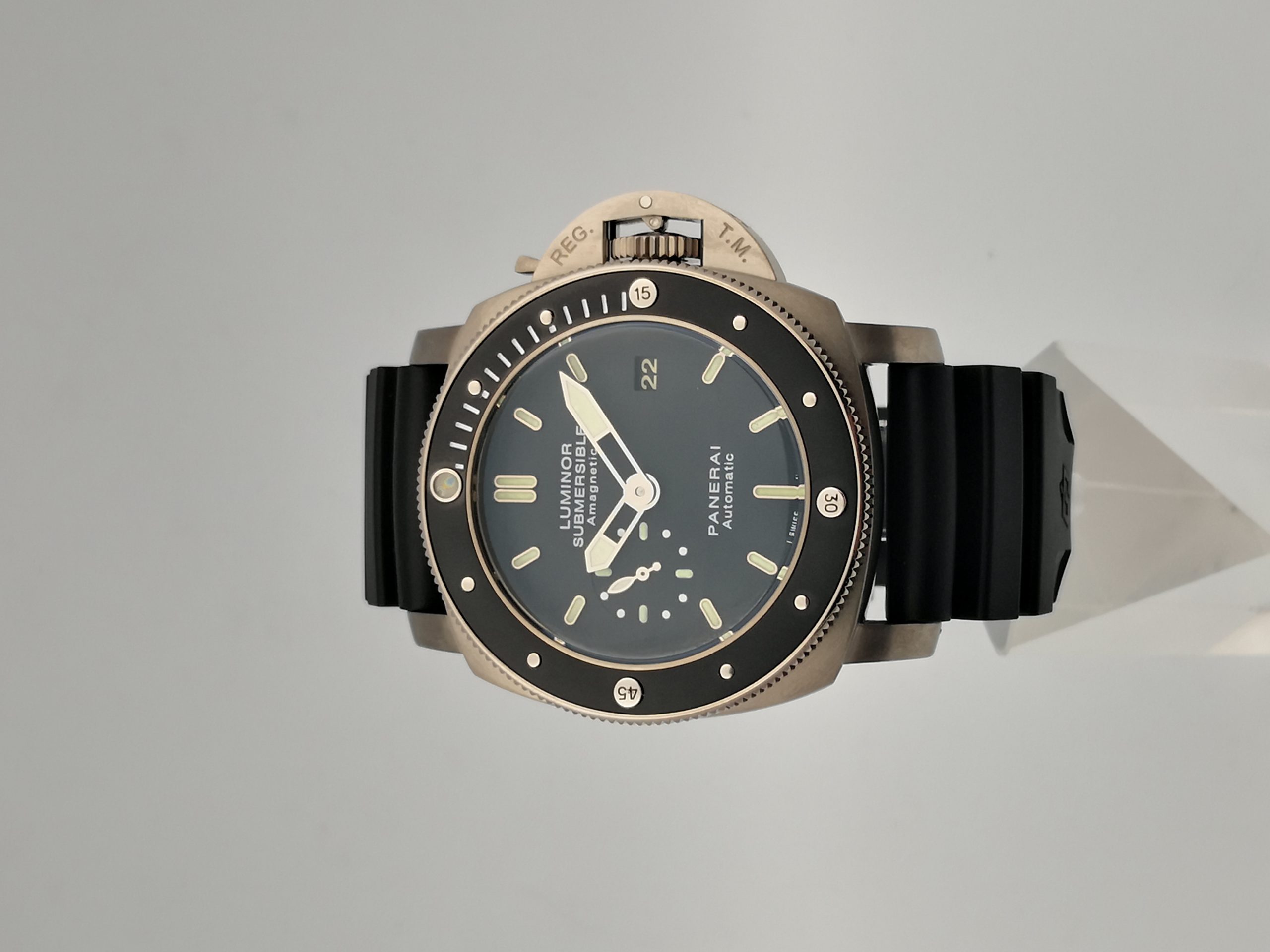 Panerai Replica Luminor Submersible PAM00389-47 MM - View 1