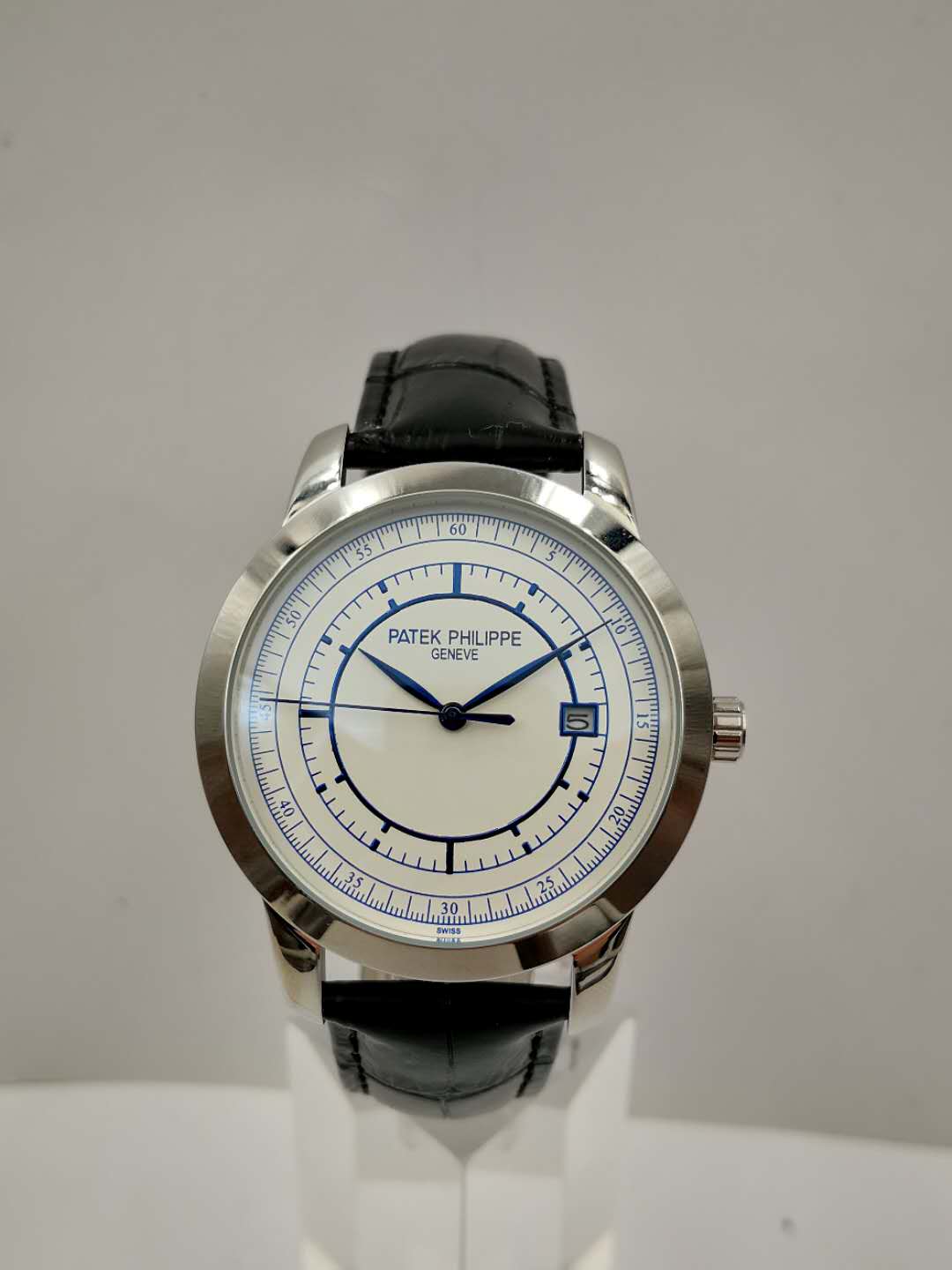 Patek Philippe Replica Calatrava 5296G-42 MM - View 1