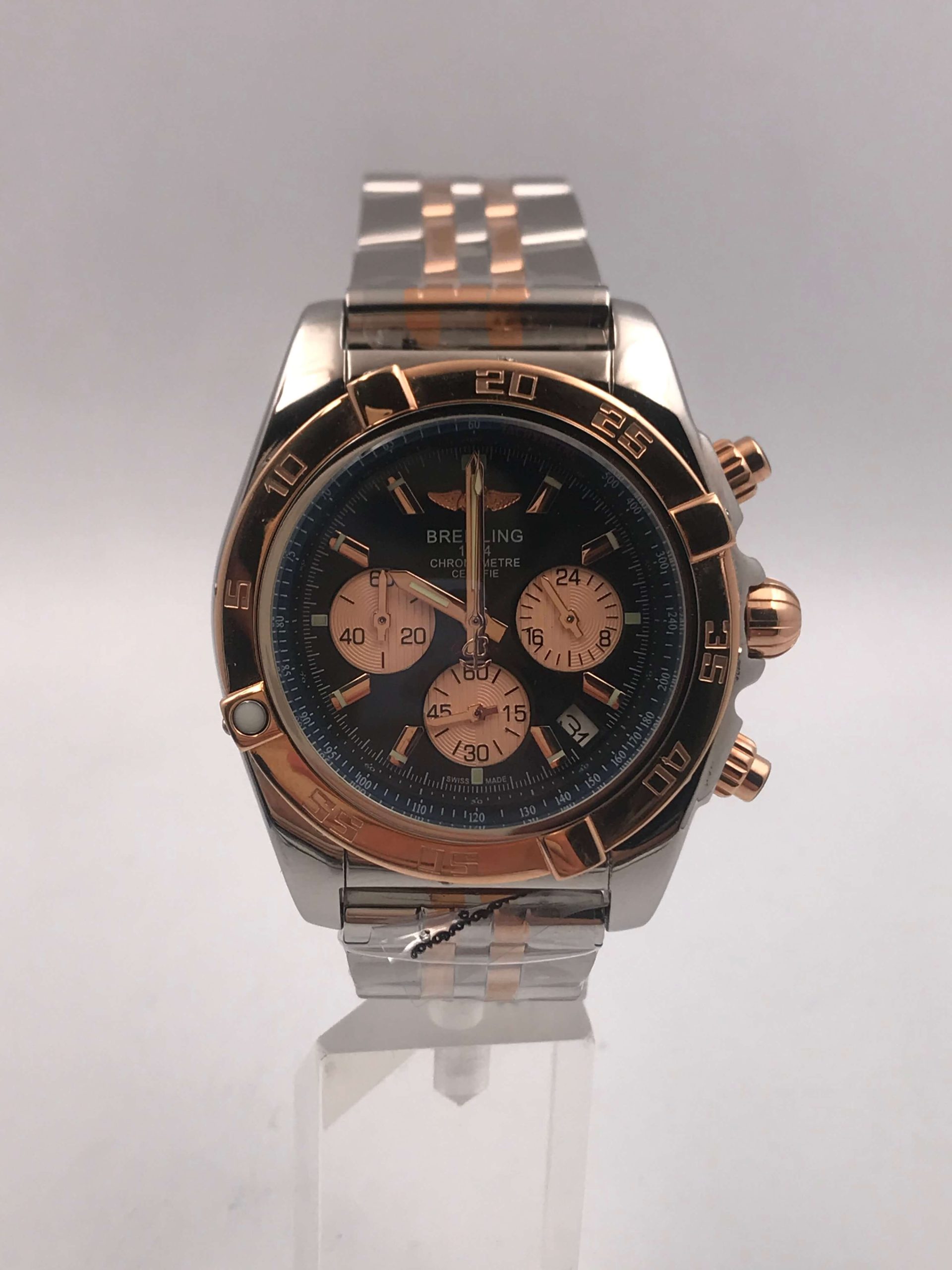 Breitling Replica Chronomat 44 CB0110-43.5 MM - View 1