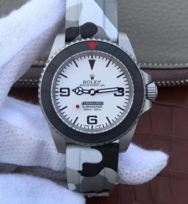 Replica Rolex (unchanged) Submariner Commando Dial White Bezel Céramique Bracelet / Strap Caoutchouc A2836 - View 1