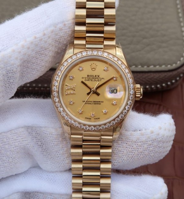 Replica Rolex (unchanged) DateJust 31 mm avec Bezel et index en Diamonds et Bracelet / Strap en or RG A2235 - View 1