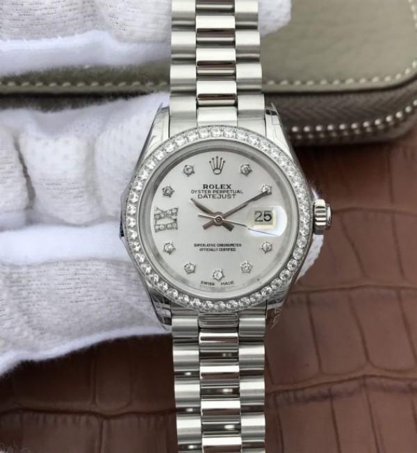 Replica Rolex (unchanged) DateJust 28 mm Bezel en Diamonds Dial White Diamonds Markers Roman Bracelet / Strap A2236 - View 1