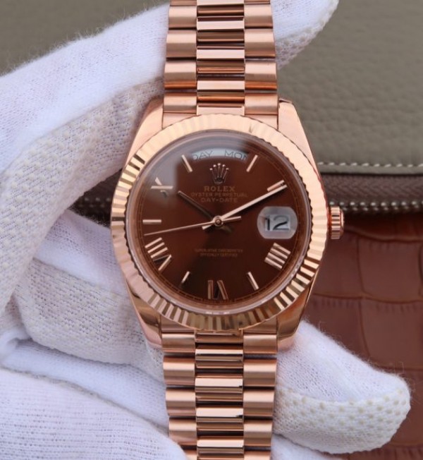 Replica Rolex (unchanged) Day-Date 40 mm 228235 RG Noob Dial Brown Markers romains Bracelet / Strap RG A3255 - View 1