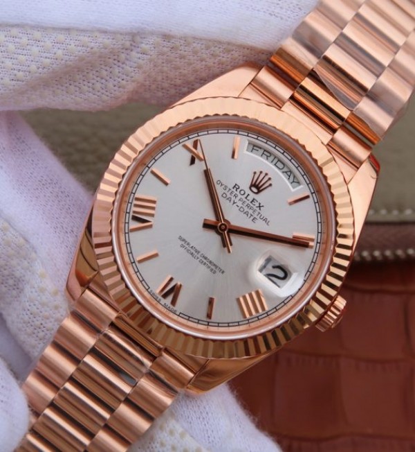 Replica Rolex Day-Date 40 mm 228235 RG Noob Dial White Roman Numerals Bracelet / Strap RG A3255