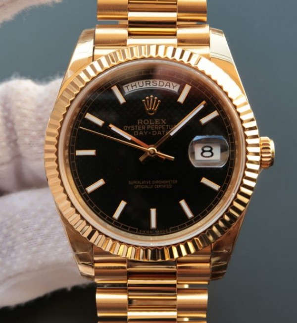 Replica Rolex (unchanged) Day-Date 40 mm 228235 RG EW Dial Black Bracelet / Strap RG SS A3255 - View 1