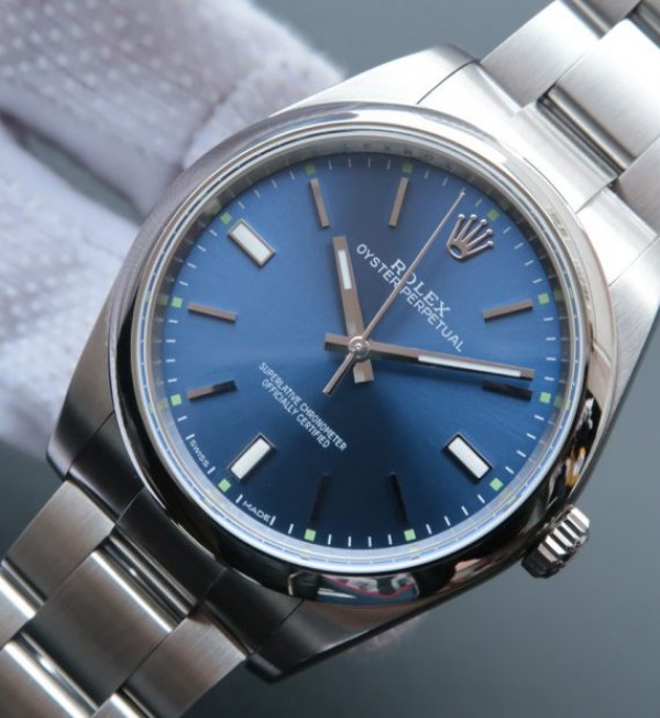 Replica Rolex Oyster Perpetual 39 mm 114300 Dial Blue sur Bracelet / Strap Stainless Steel SH3132