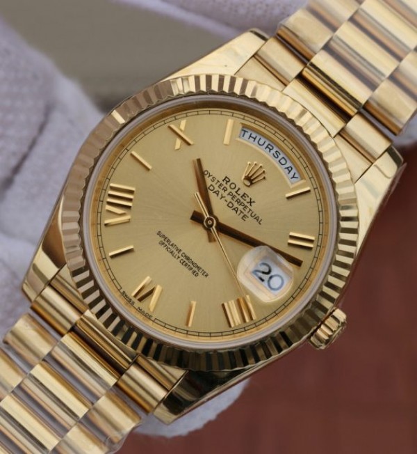 Replica Rolex (unchanged) Day-Date 40 mm 228238 Dial YG Roman Numerals Bracelet / Strap YG A3255