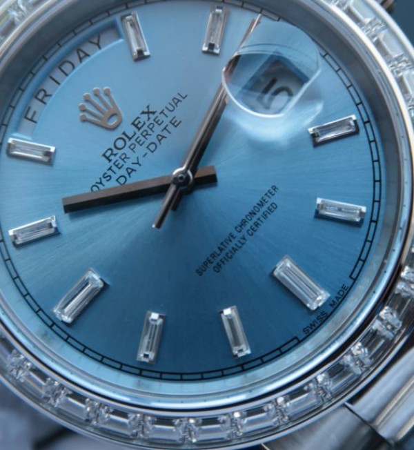 Replica Rolex (unchanged) Day Date SS Bezel Diamonds Dial Blue Glacier Markers Cristal Bracelet / Strap SS A3255