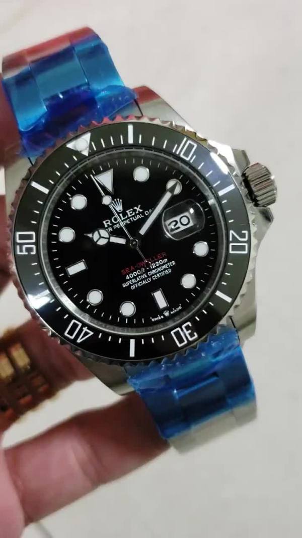Replica Rolex Sea-Dweller Silver | RLX 89 - View 2