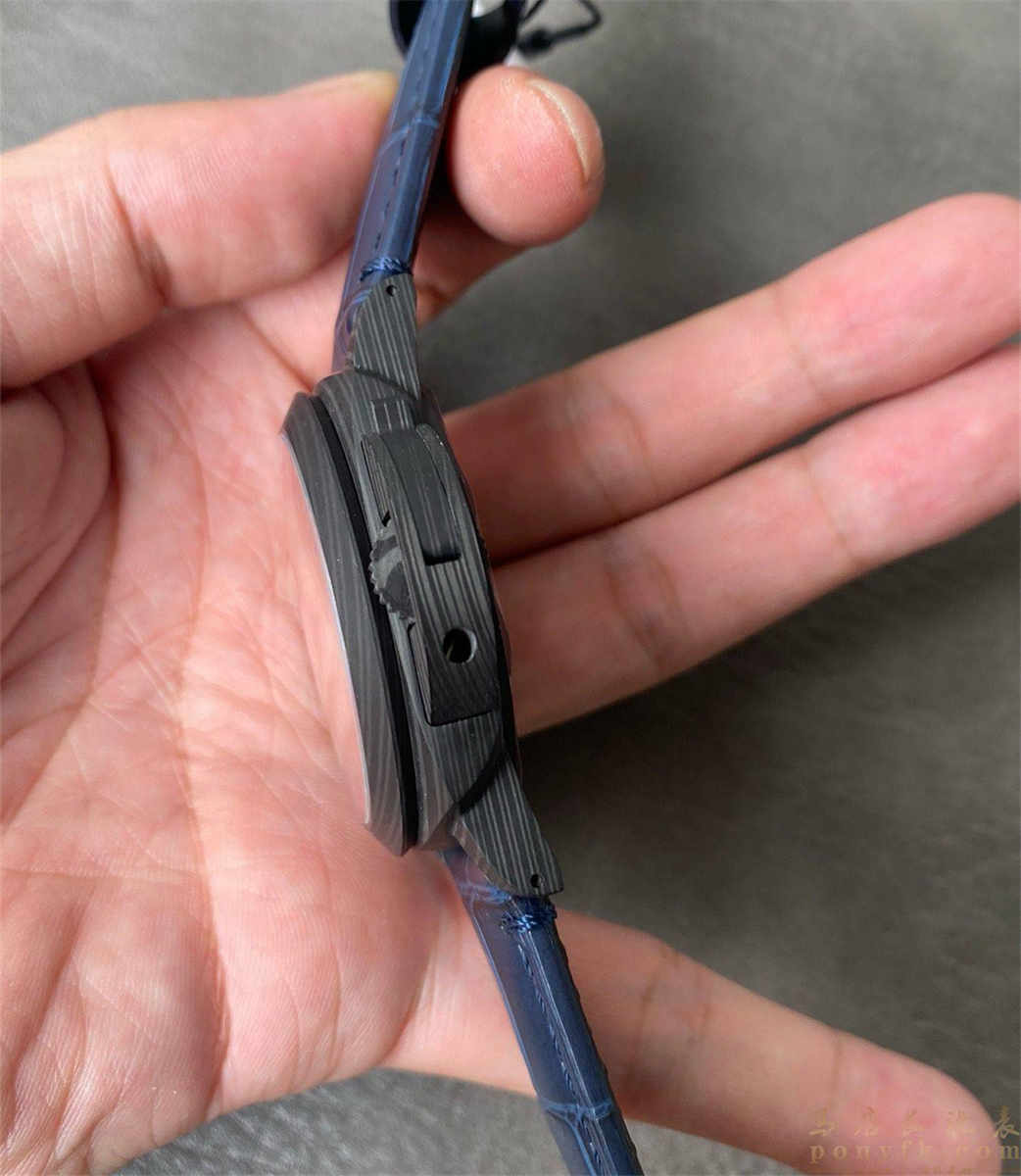 VSF Panerai PAM1664 – Luminor Marina Blu Notte Carbotech Replica Watch with P.900 Movement - clean factory product image 7