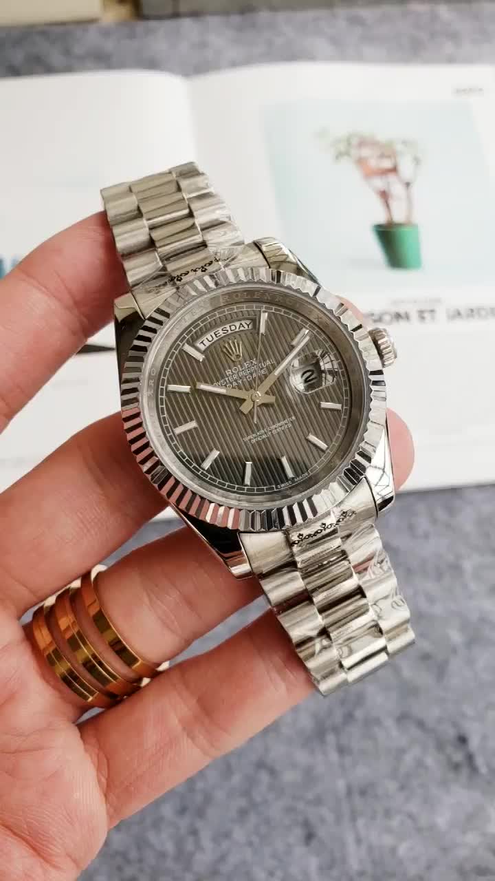 Replica Rolex Tuesday | RLX 211 - View 2