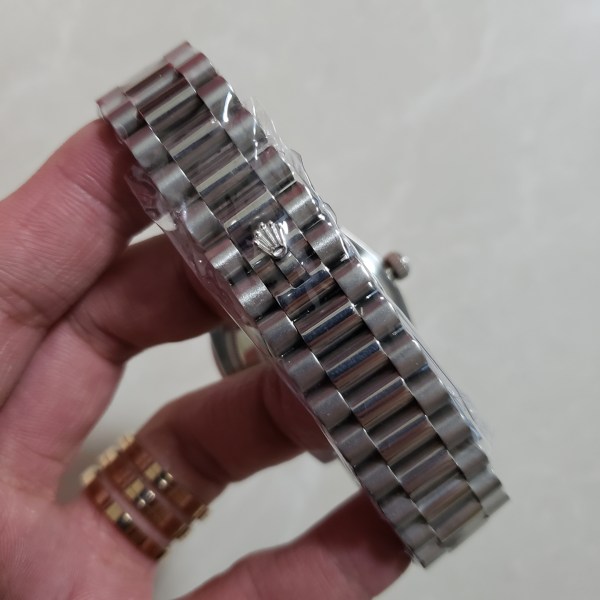 Replica Rolex Oyster Perpetual Date 1503-33 MM - View 5