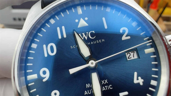 V7 IWC Mark XX Blue Dial – Premium Replica Pilot Watch with Sapphire Crystal &amp; Automatic Movement - clean factory product image 15