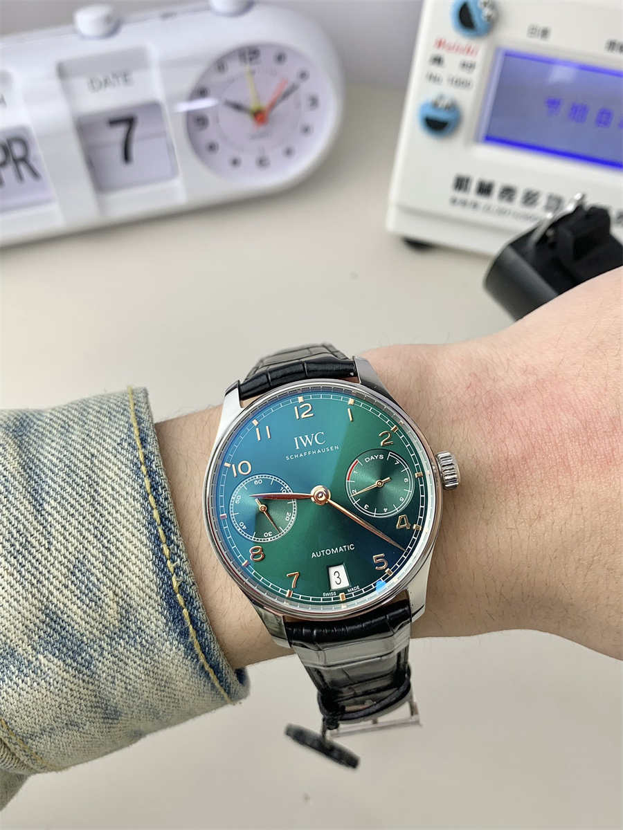 ZF Factory IWC IW500708 Replica – Portugieser 7 Days Green Dial 42.3mm Luxury Automatic Watch - clean factory product image 2