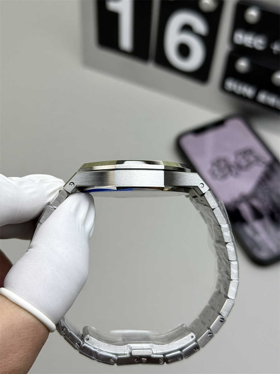 Audemars Piguet 15500ST Replica – APS Factory Royal Oak 41mm Premium Clone - clean factory product image 6