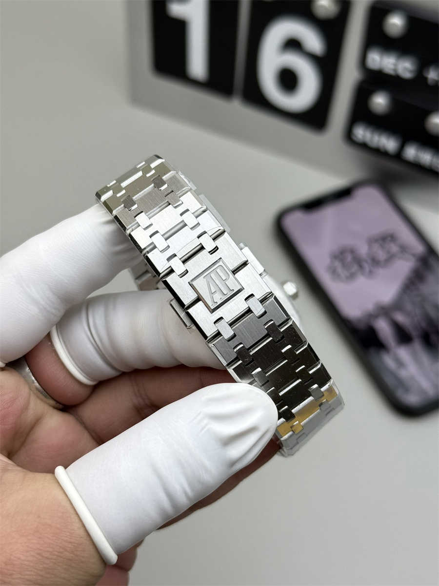 Audemars Piguet 15500ST Replica – APS Factory Royal Oak 41mm Premium Clone - clean factory product image 8