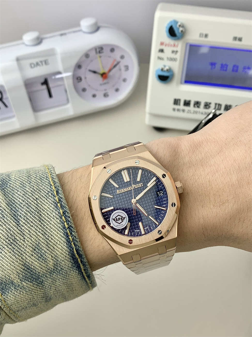 APS Factory AP 15510OR 1320OR 03 Replica – Royal Oak 41mm Rose Gold Blue Dial 4302 Integrated Movement - clean factory product image 2