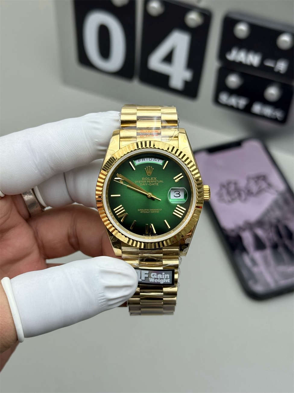 Rolex Day-Date 40 Green Replica (QF Factory) – 195g Heavy Tungsten Gold - clean factory product image