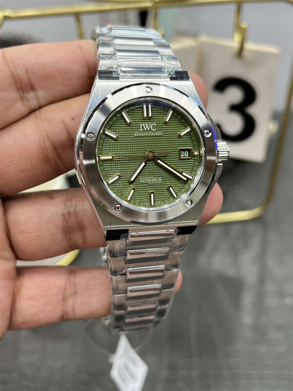 V7 Factory IWC Ingenieur Replica – 40mm Green Dial (10.8mm Thin) - clean factory product image 17