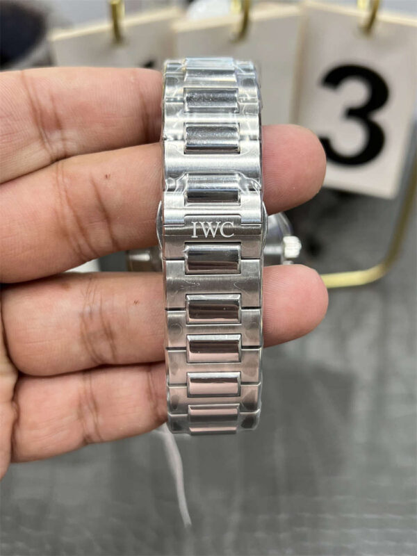 V7 Factory IWC Ingenieur Replica – 40mm Green Dial (10.8mm Thin) - clean factory product image 16