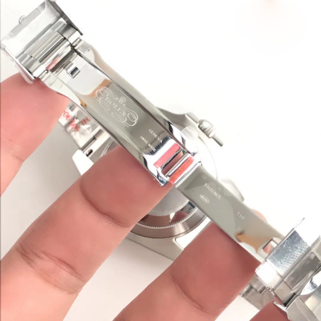 Replica Rolex GMT-Master II 116710BLNR Batman Noob Factory V9 - View 9