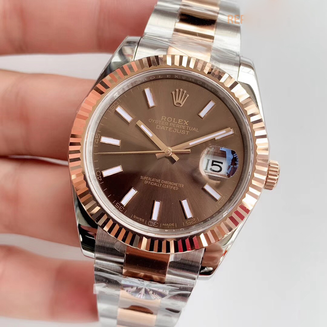 Replica Rolex Datejust 41mm 126331 Chocolate Index Oyster - View 2