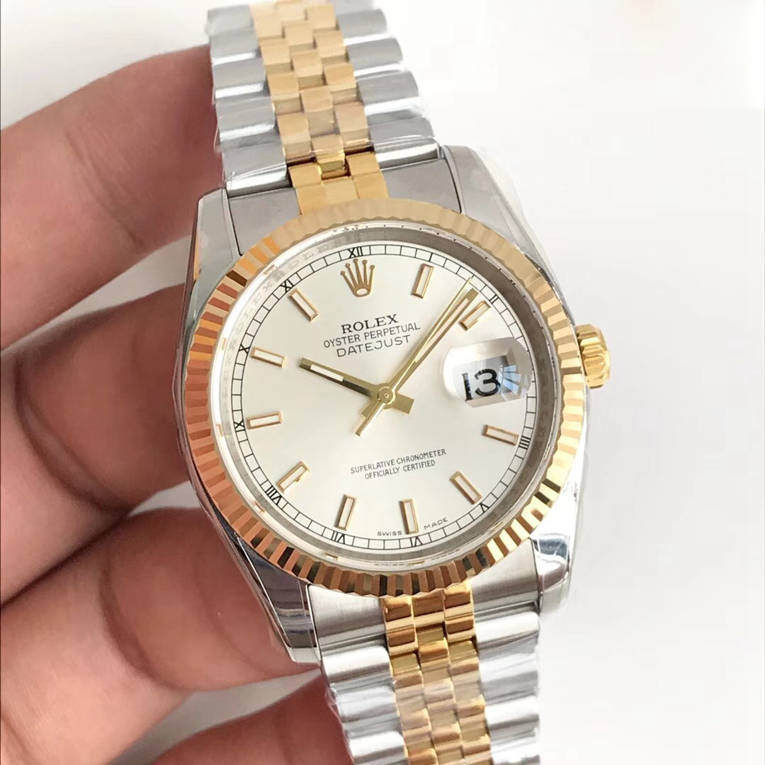 Replica Rolex Datejust 36MM 116233 AR V2 Stainless Steel & Yellow Gold Silver Dial - View 2
