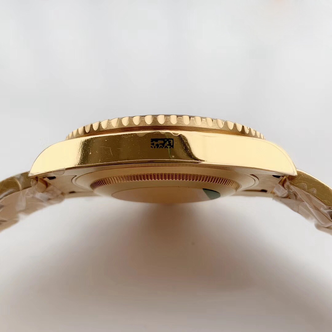 Replica Rolex GMT-Master II EW factory yellow gold with Stainless Steel Black - View 5