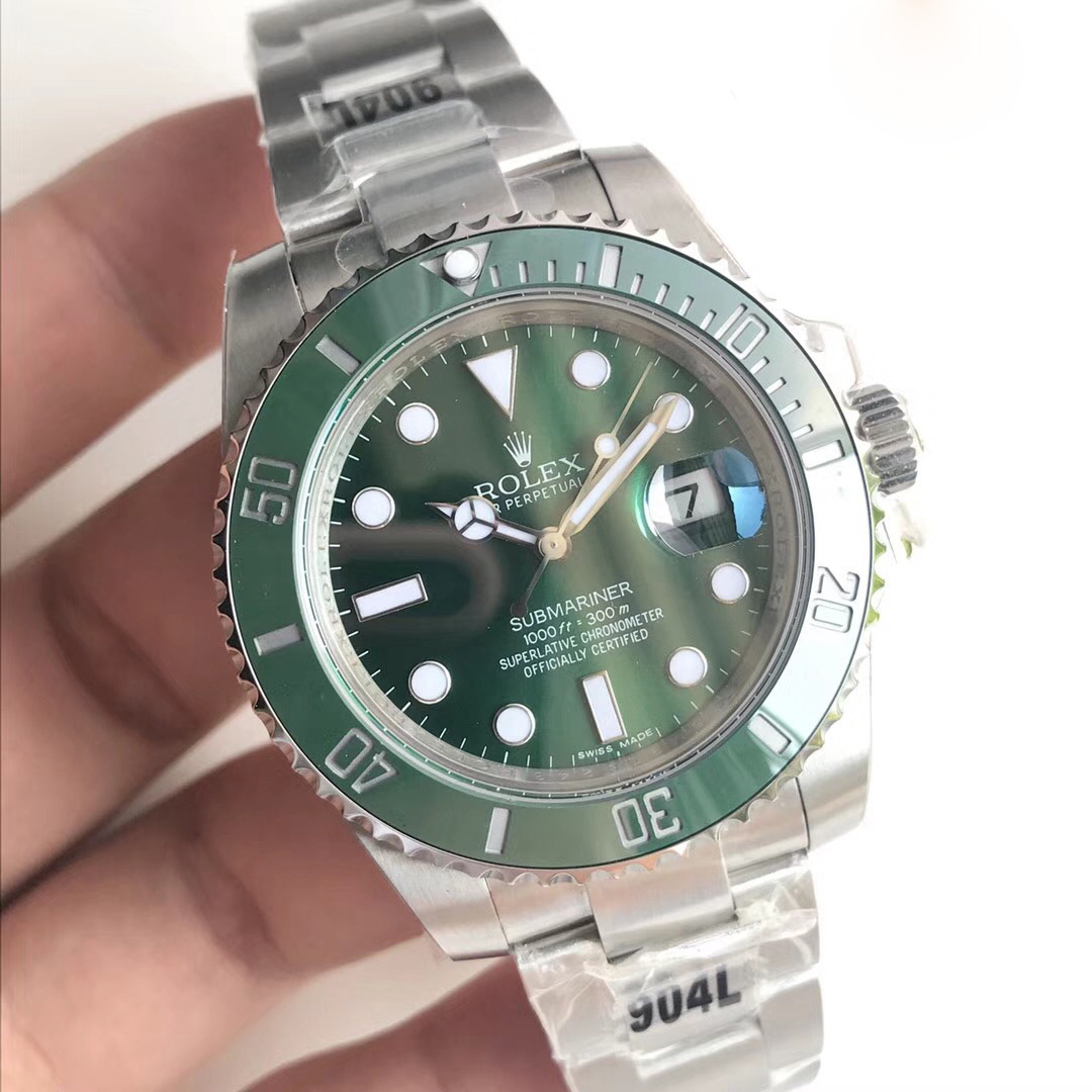 Replica Rolex Submariner Date 116610LV 2018 N V9S Stainless Steel - View 2