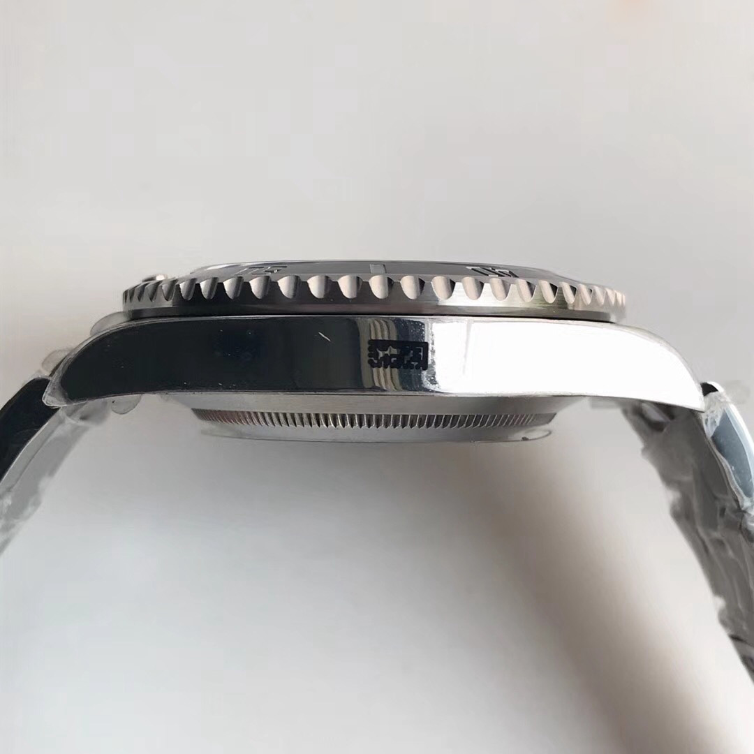 Replica Rolex Submariner Date 116610LV 2018 N V9S Stainless Steel - View 6