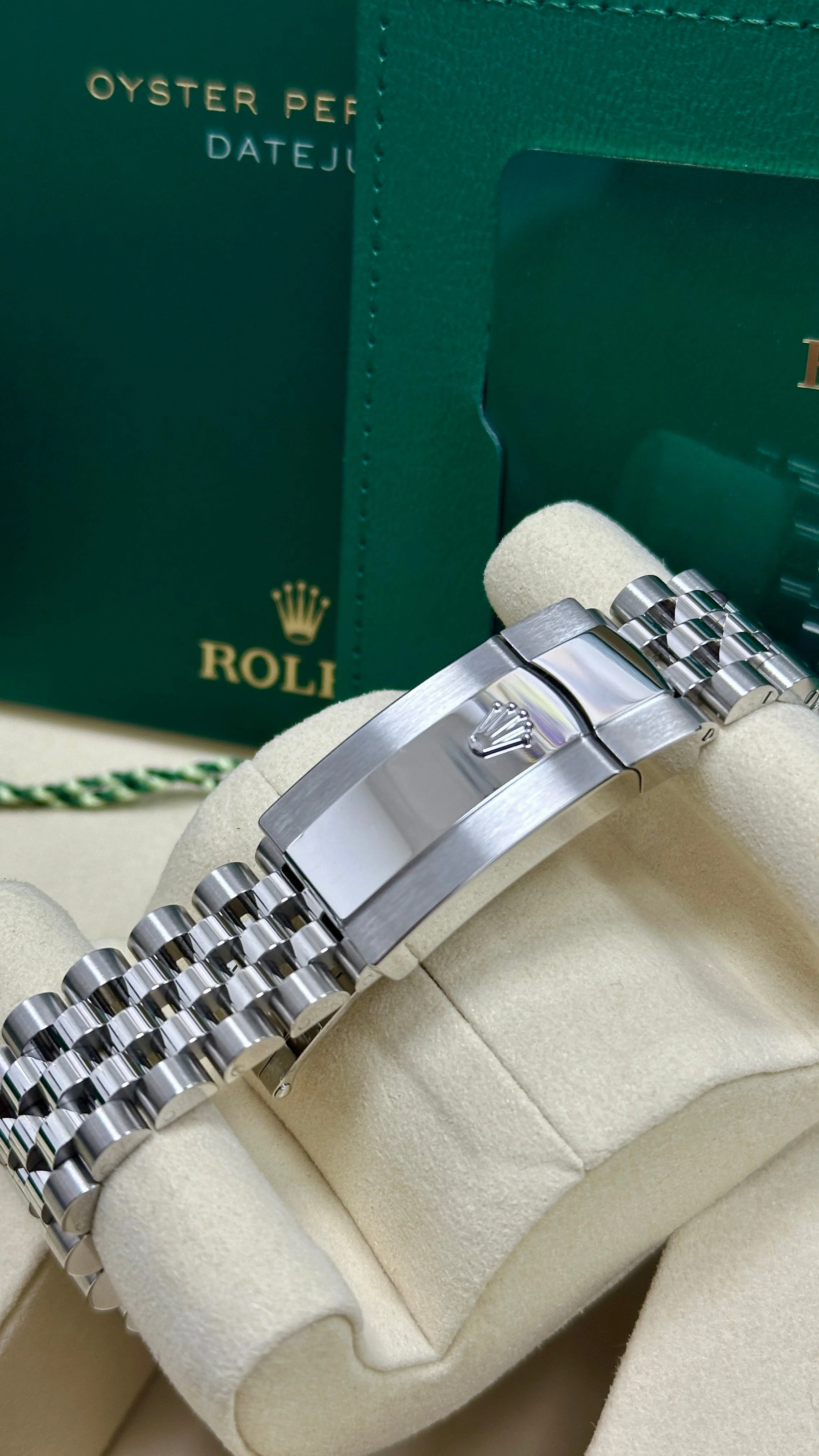 Rolex Datejust 126300 41mm Mint Green Dial Oyster Steel Jubilee Strap Replica